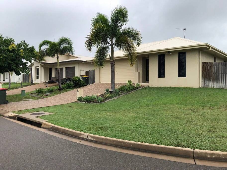 10 Mulwaree Ln, Kelso, QLD 4815 Australia